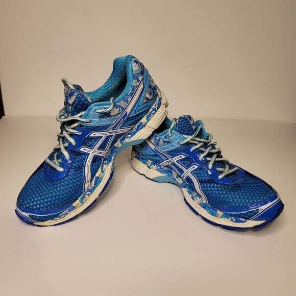 Asics Gel-Cumulus 16
Womans Shoe - Picture 2 of 7